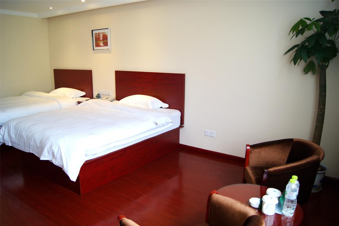 Greentree Inn Liaoning Dalian Development Zone Jinma Road Pedestrian Street Express Hotel Exterior photo