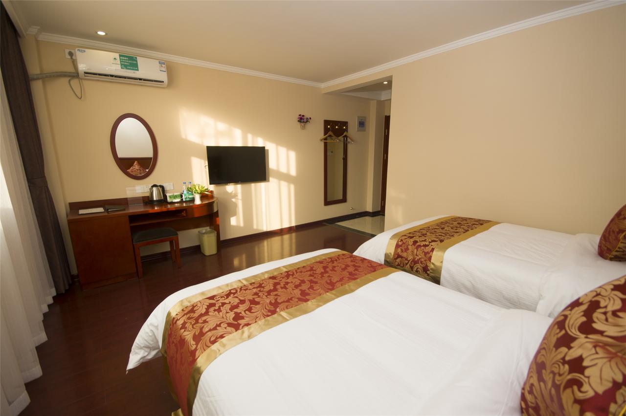 Greentree Inn Liaoning Dalian Development Zone Jinma Road Pedestrian Street Express Hotel Exterior photo